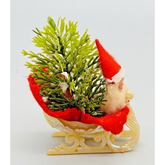 Vintage Christmas Ornament Plastic Face Santa in Sleigh Felt Bird Feeder Seeds - Picture 3 of 10